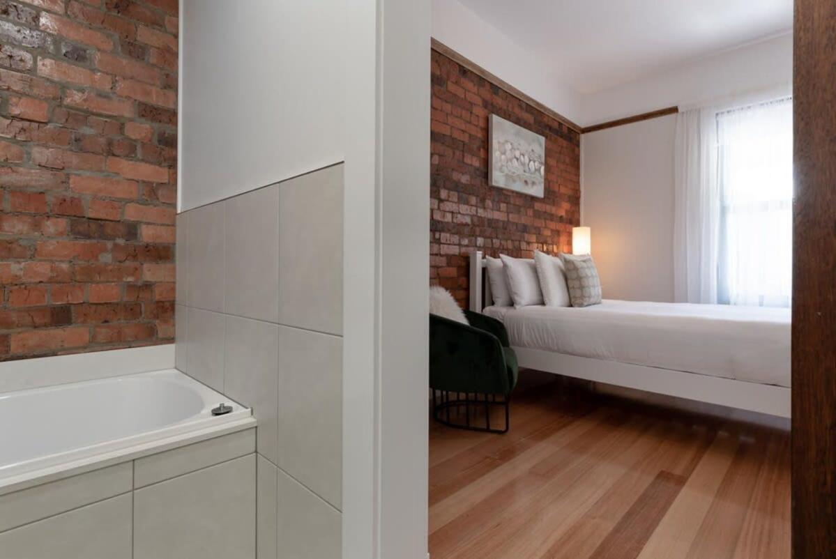 Cosy Accommodation Moments From The Centre Of Town With Wifi Launceston Exteriör bild