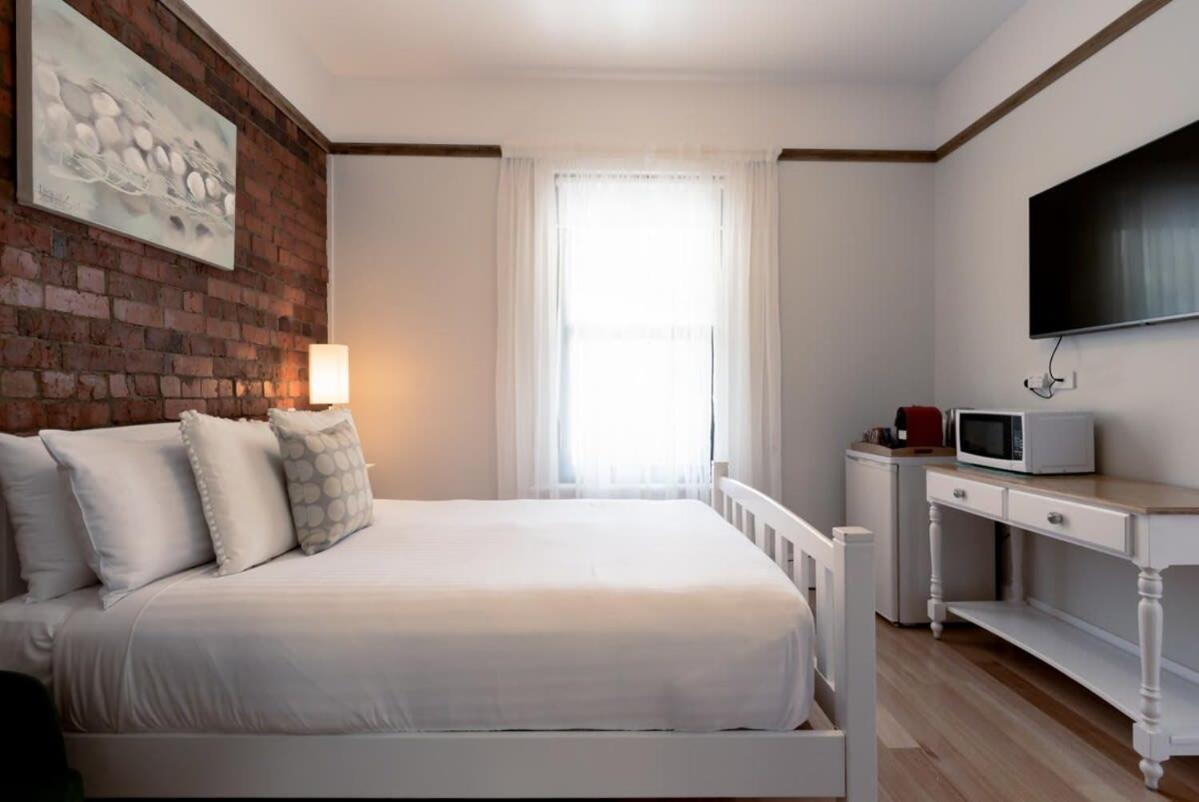 Cosy Accommodation Moments From The Centre Of Town With Wifi Launceston Exteriör bild